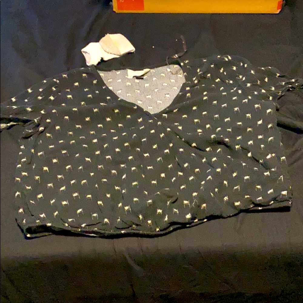 Crop top with sleeve ties